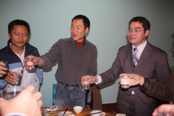 房产街记事：2009年1月21日，房产街年夜饭：笨驴肉鲜美，笨蛋一箩筐