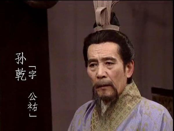 水煮三国：刘备逃离小沛 他为何谁陪着刘备找到曹操